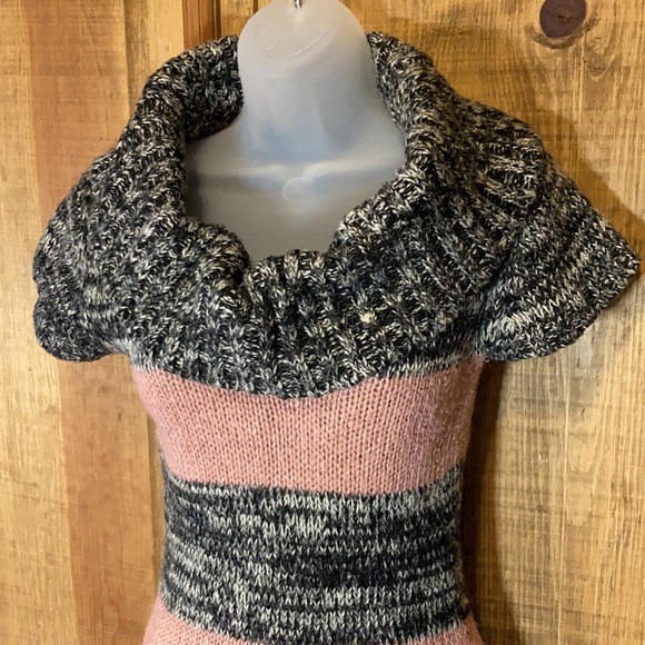 Rue 21 Sweater Dress - Picture 2 of 6